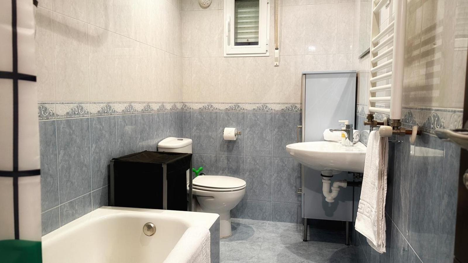 Vivienda Turistica Ciudad Jardin Con Tranquilidad Y Wifi Lejlighed Bilbao Eksteriør billede